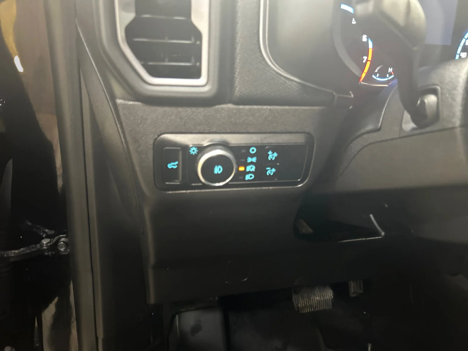 Used 2024 BLACK Ford BIG BEND image 15