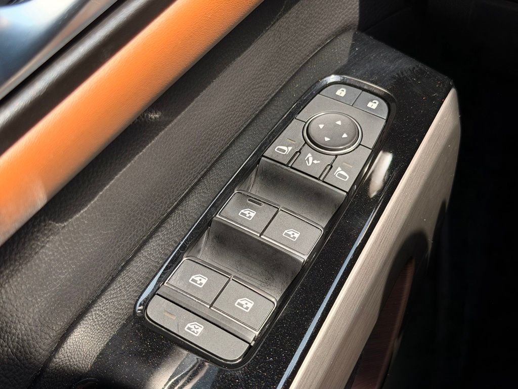 Used 2024 Gray Nissan Platinum image 30