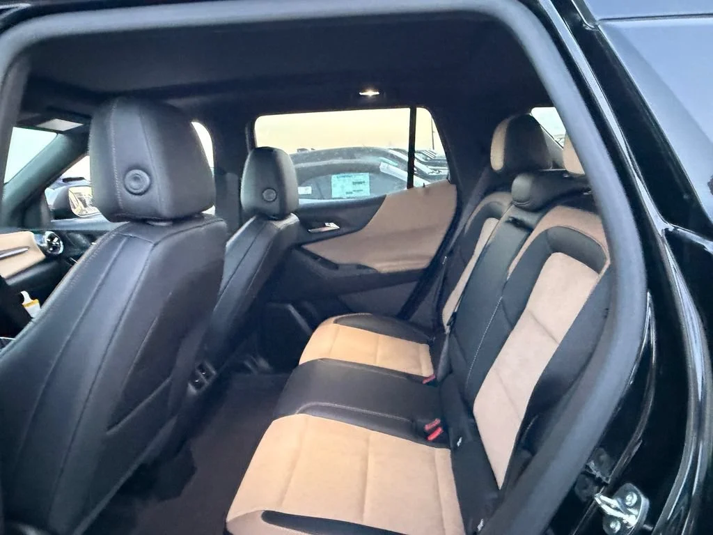 New 2027 Mosaic Black Metallic Chevrolet ACTIV image 8