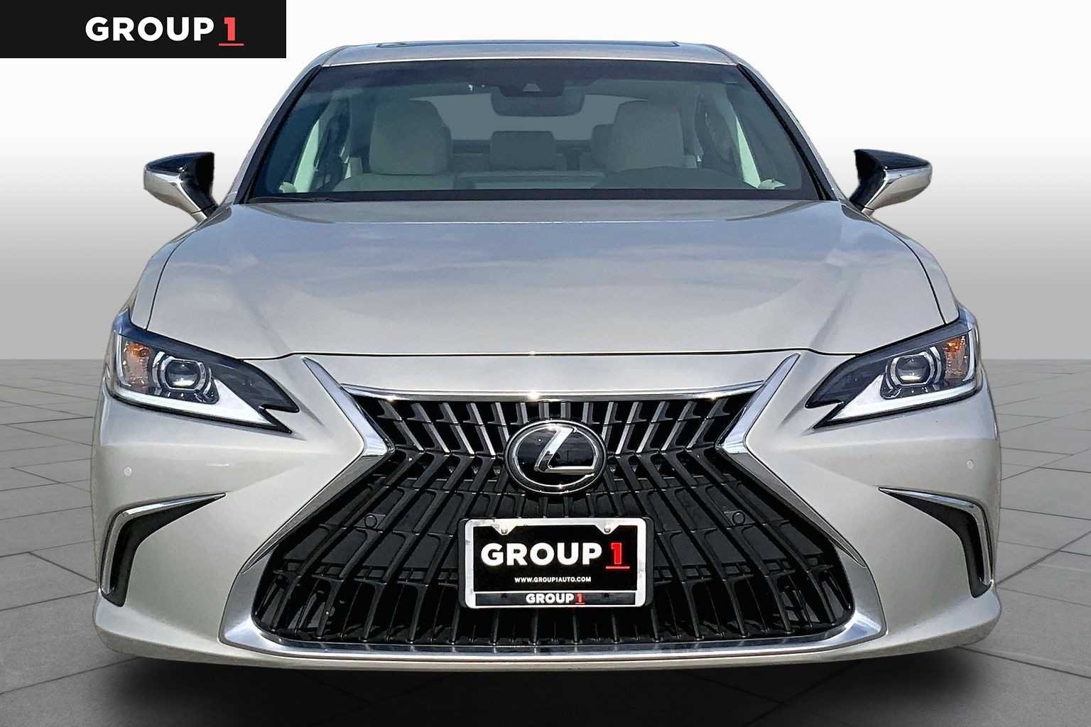 Certified Used 2024 MOONBEAM BEIGE MET. Lexus  image 4