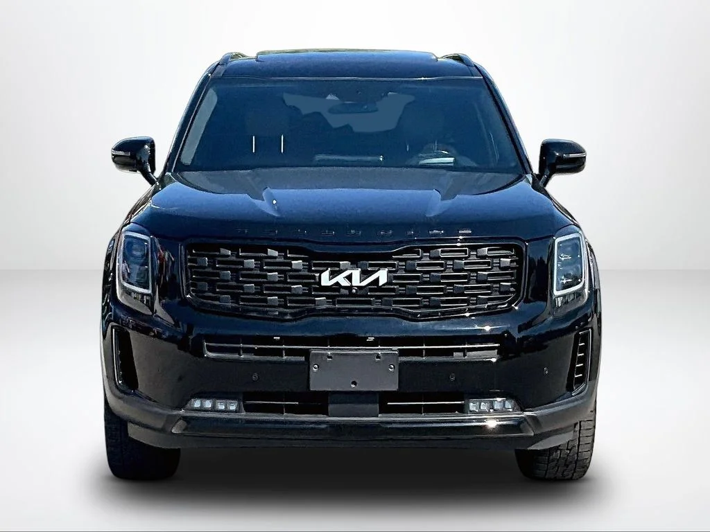 Used 2022 Black Kia SX image 4
