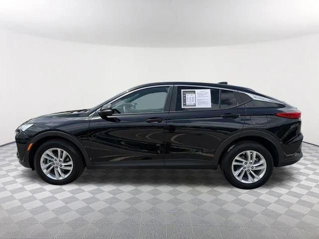 Used 2025 Ebony Twilight Metallic Buick Preferred image 8