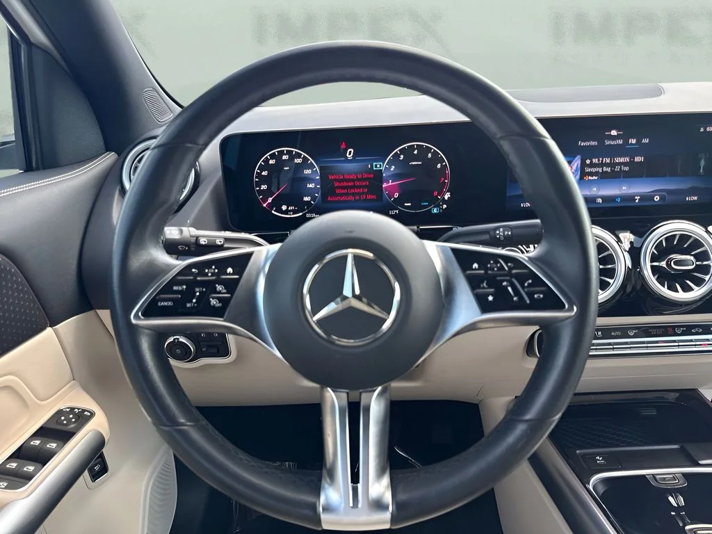 Used 2025 White Mercedes-Benz GLA 250 image 12