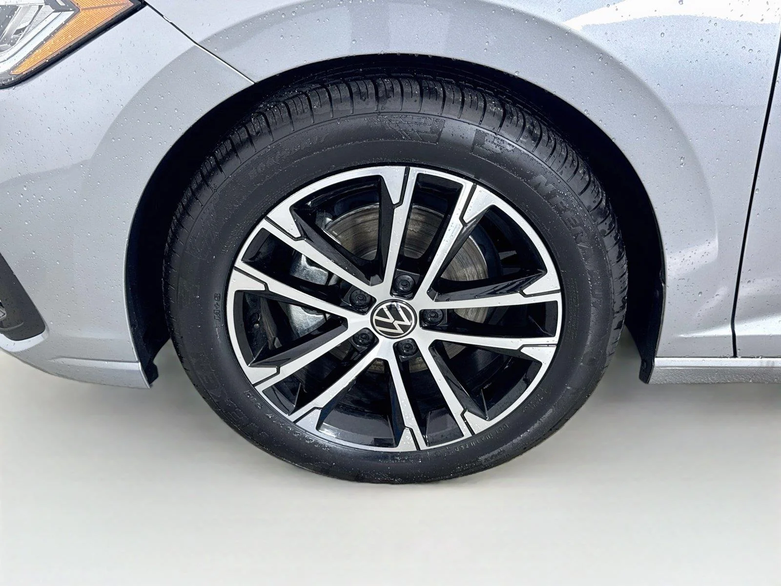 New 2027 Pyrite Silver Metallic Volkswagen Sport image 29