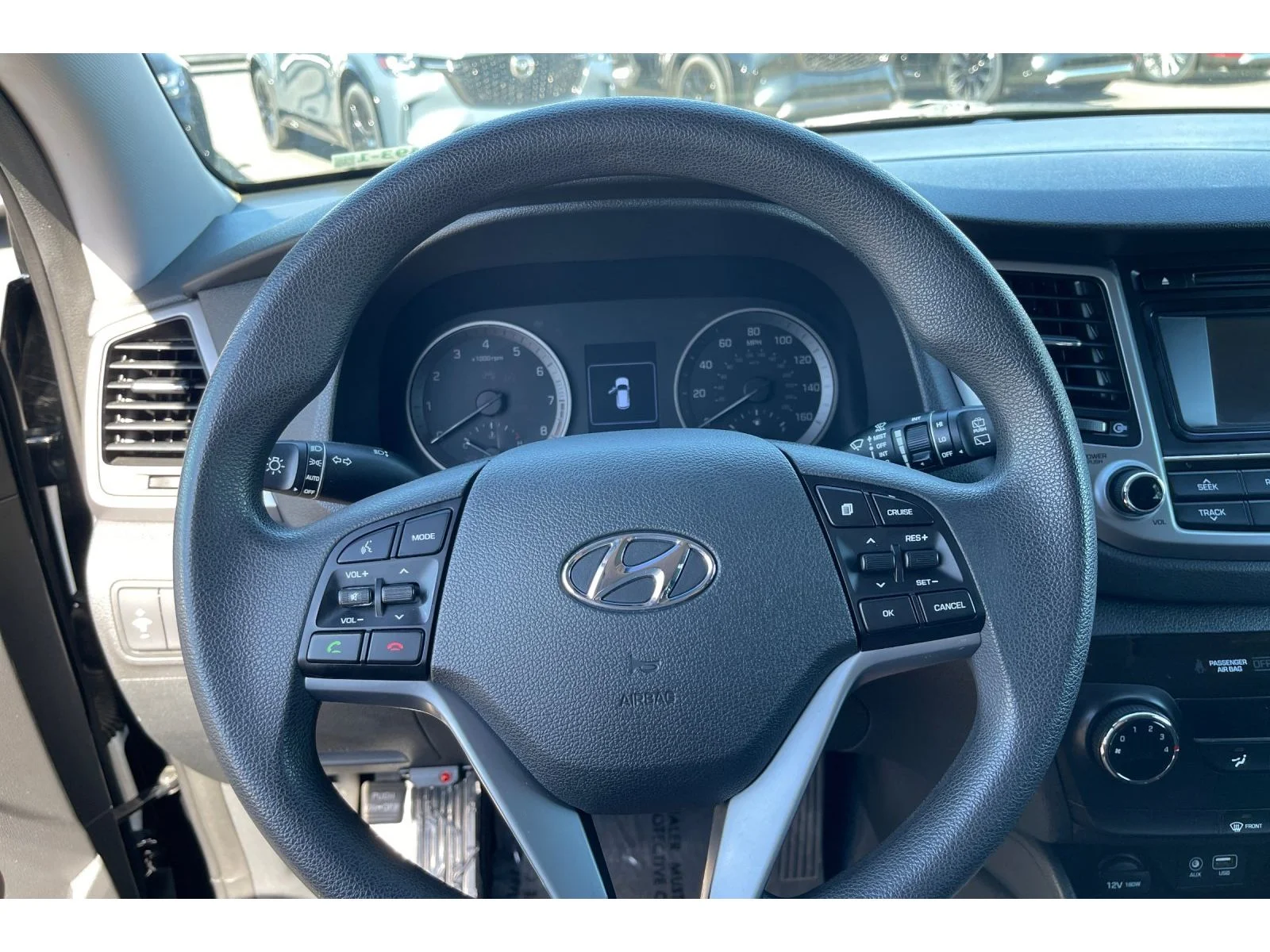 Used 2016 Ash Black Hyundai SE image 32