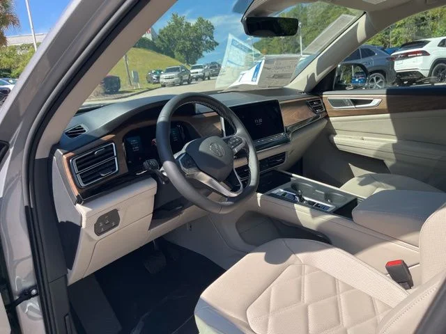 2026 Volkswagen Atlas SE - Photo 6
