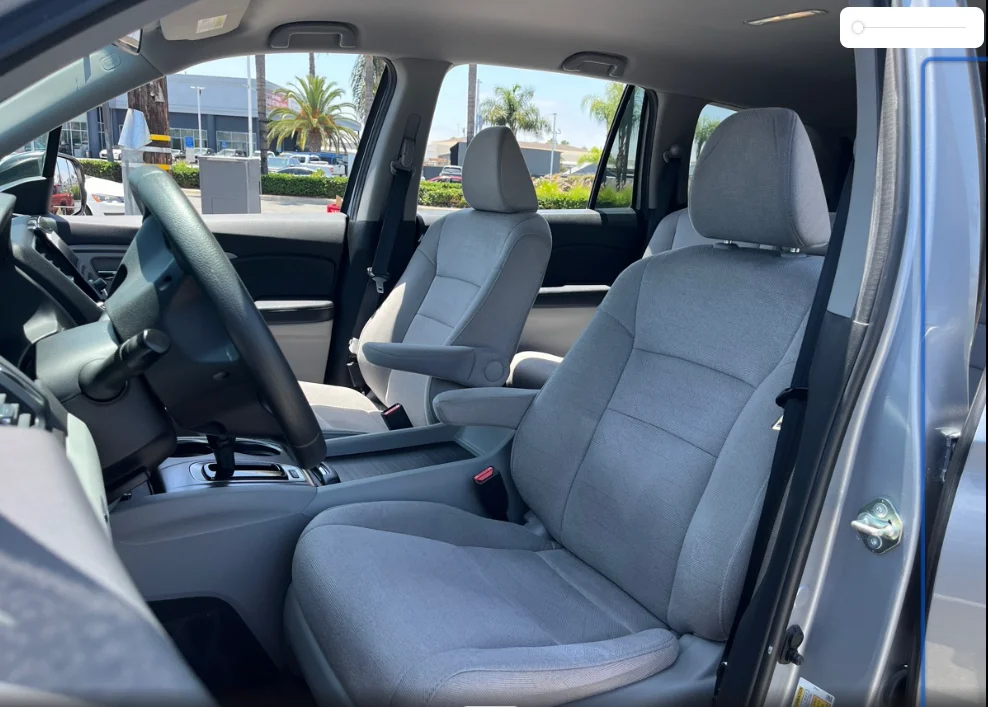 Used 2020 Silver Honda EX image 4