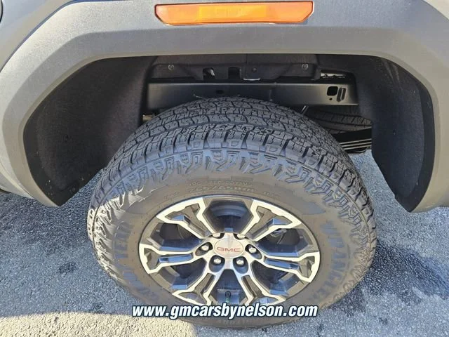 2025 GMC Canyon AT4 - Photo 9