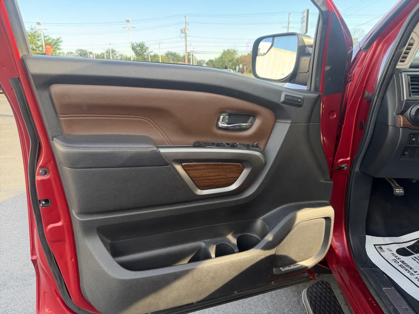 Used 2017 Cayenne Red Nissan Platinum Reserve image 10