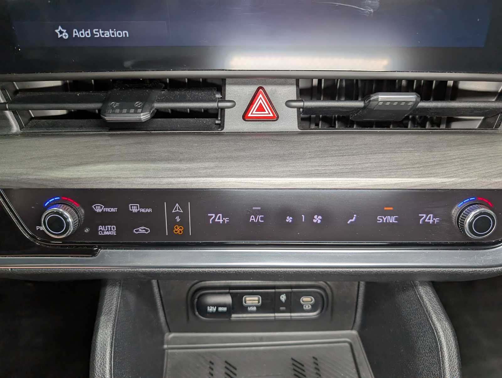 Used 2024 Jungle Green Kia X-Line image 34