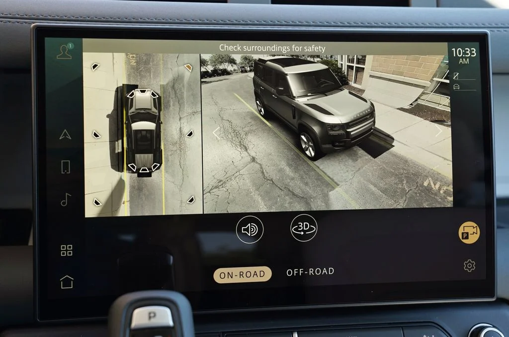 Used 2026 Gray Land Rover X-Dynamic SE image 25