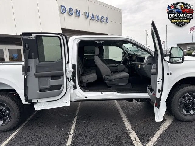 New 2026 Oxford White Ford F-350® XL image 28