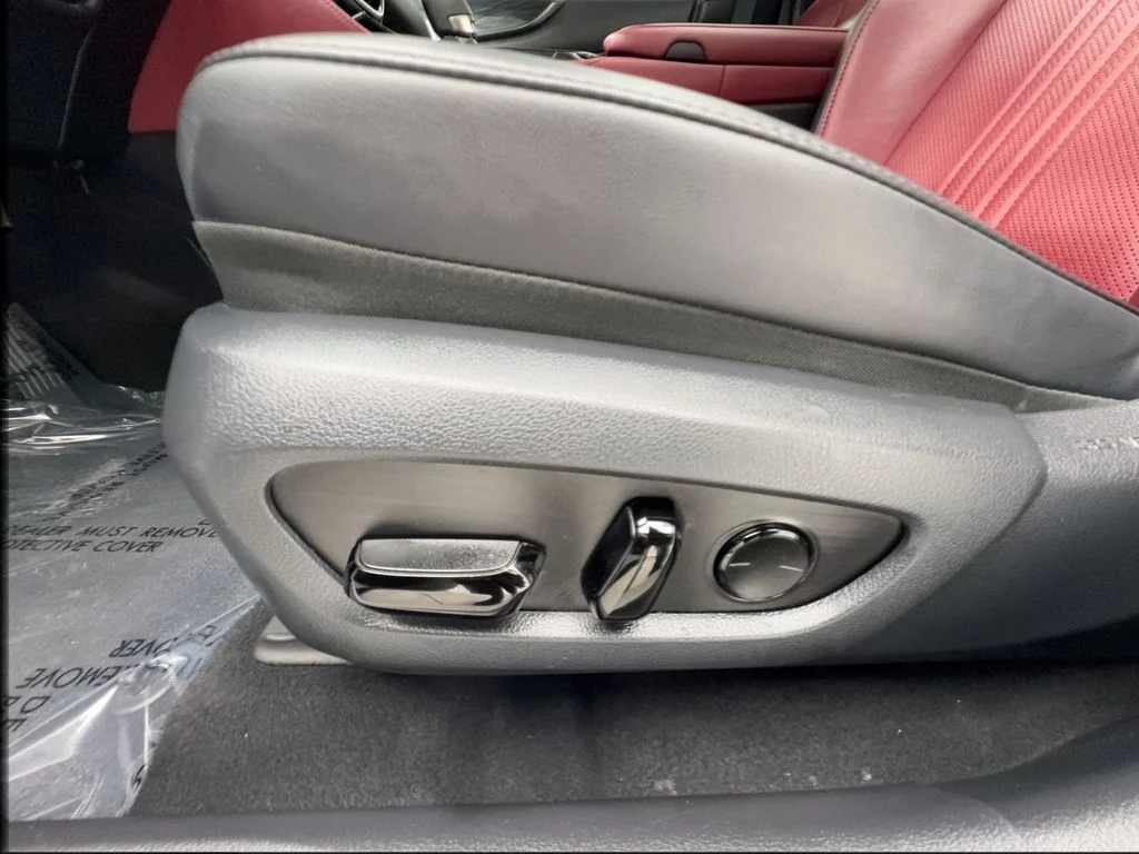 Used 2025 White Lexus 350 Premium image 19