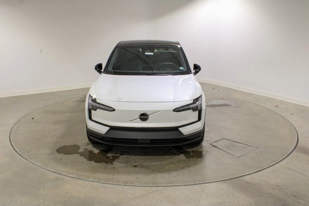 New 2026 Crystal White Volvo Twin Motor Performance Plus image 9
