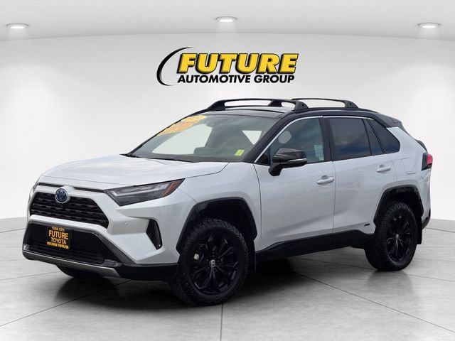 Used 2024 Off-white Toyota XSE image 8