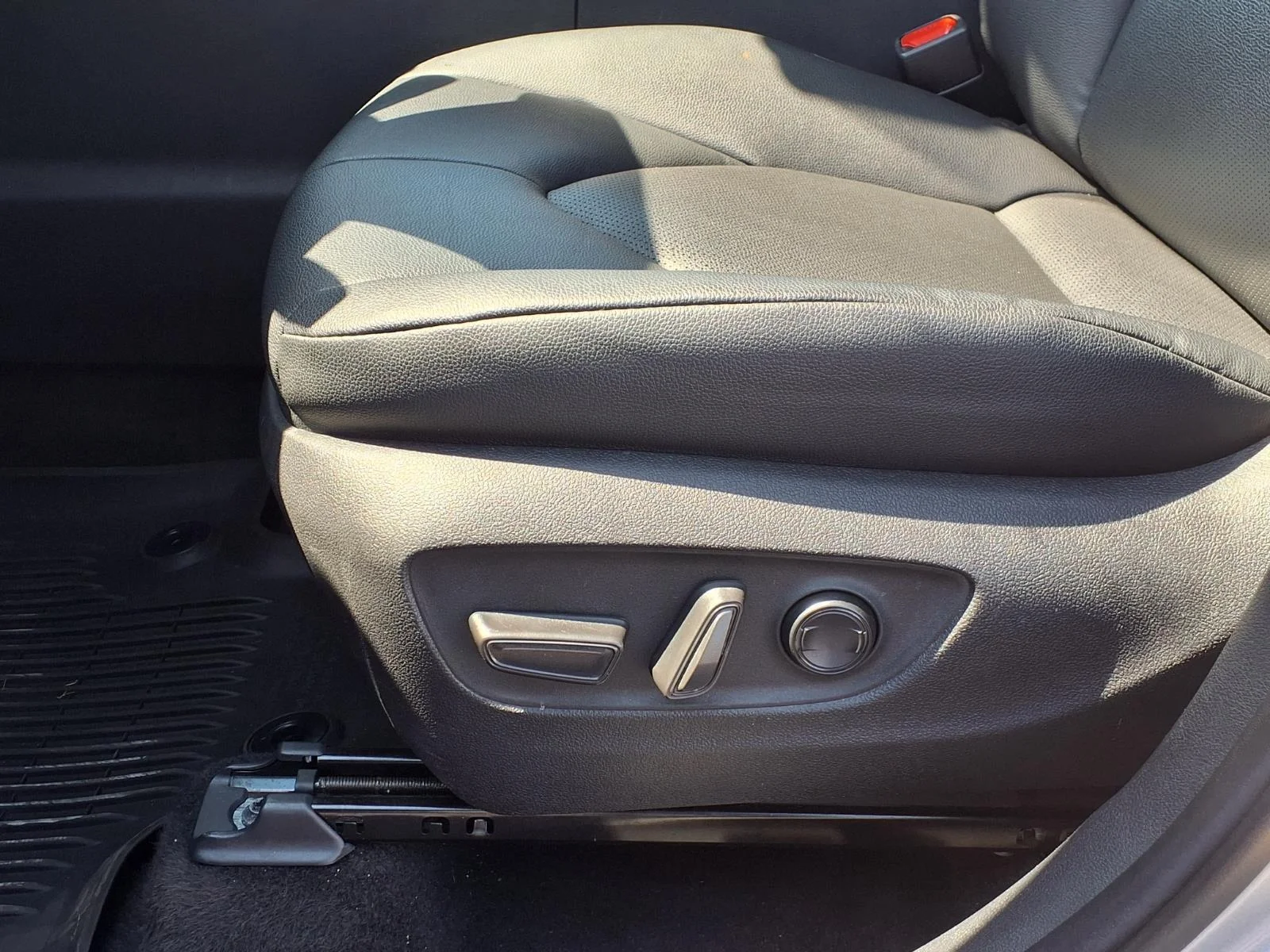 Used 2024 Celestial Silver Metallic Toyota XLE image 21