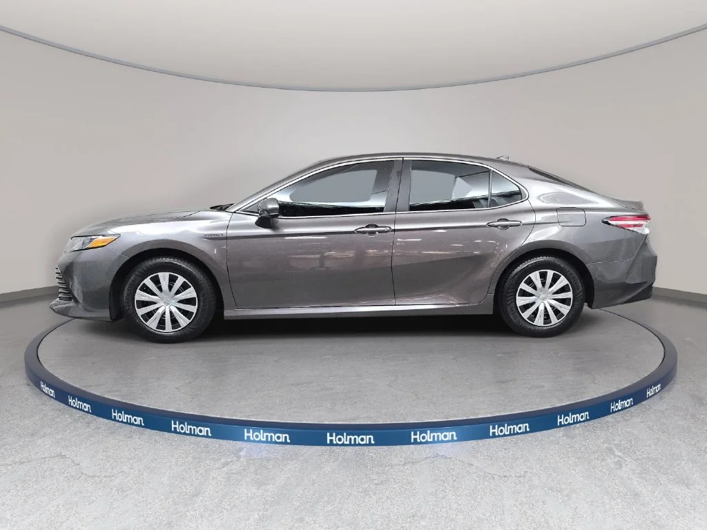 Used 2020 Gray Toyota LE image 9