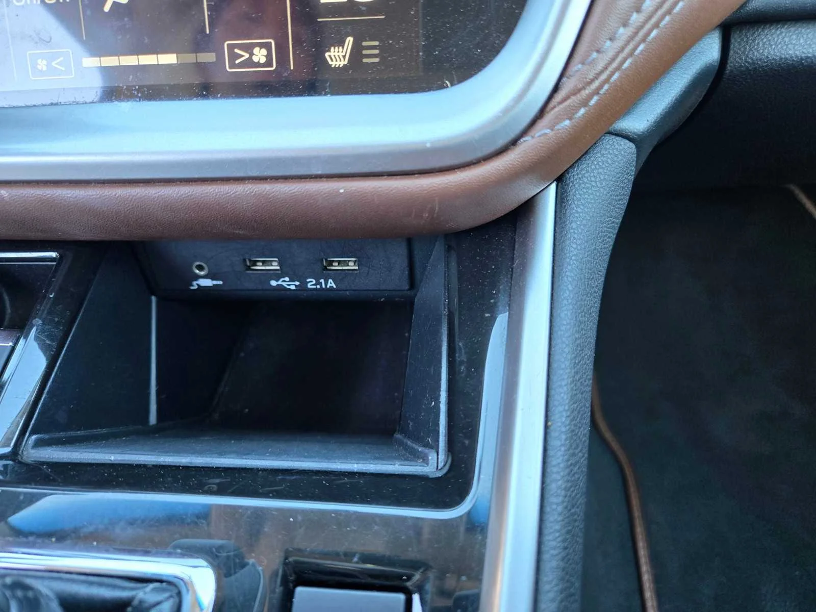 Used 2021  Subaru Touring XT image 17
