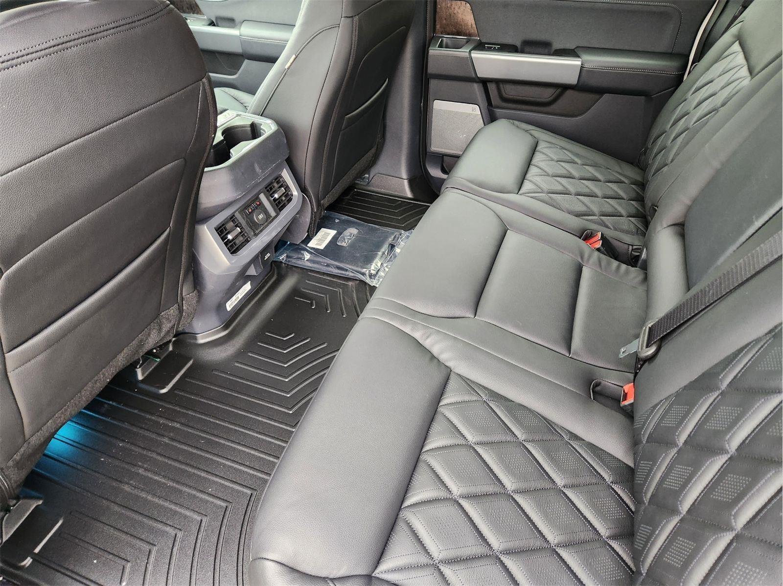 New 2026 Star White Metallic Tri-Coat Ford F-250® Lariat® image 21
