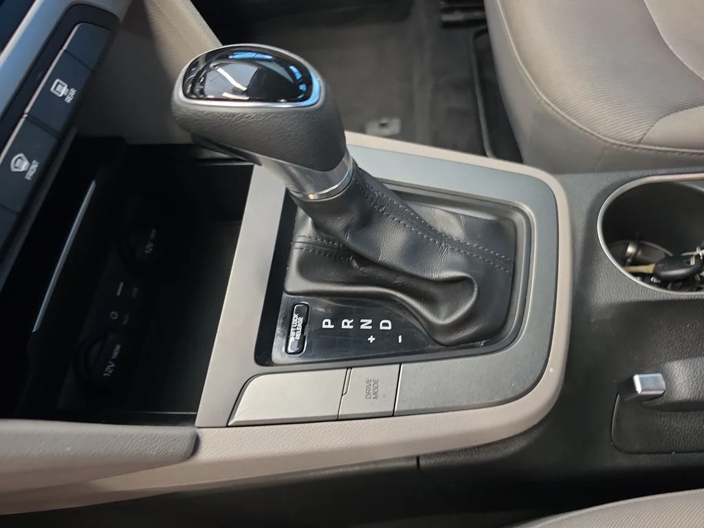 Used 2018 Red Hyundai SEL image 29
