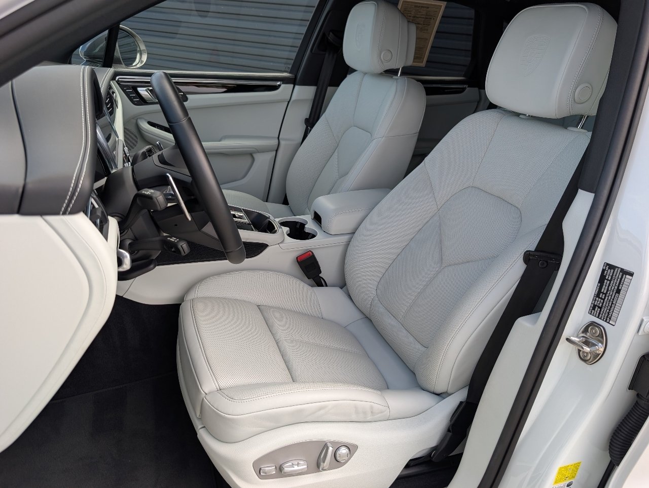 Used 2025 White Porsche T image 5