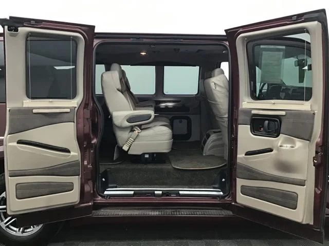 Used 2023 Red Chevrolet Explorer Limited SE image 43