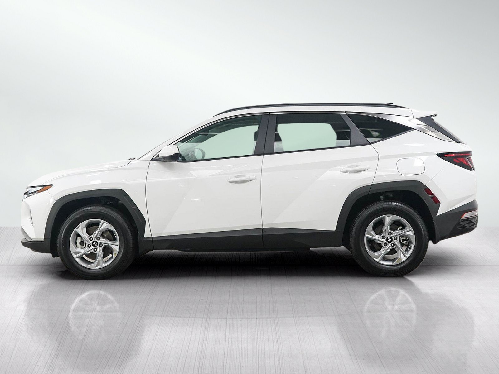 Certified 2024 Hyundai Tucson SEL with VIN 5NMJBCDE1RH304537 for sale in Minneapolis, Minnesota
