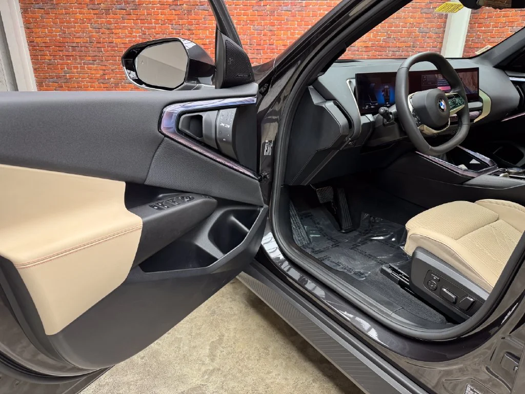 Used 2025 Gray BMW 30 xDrive image 9