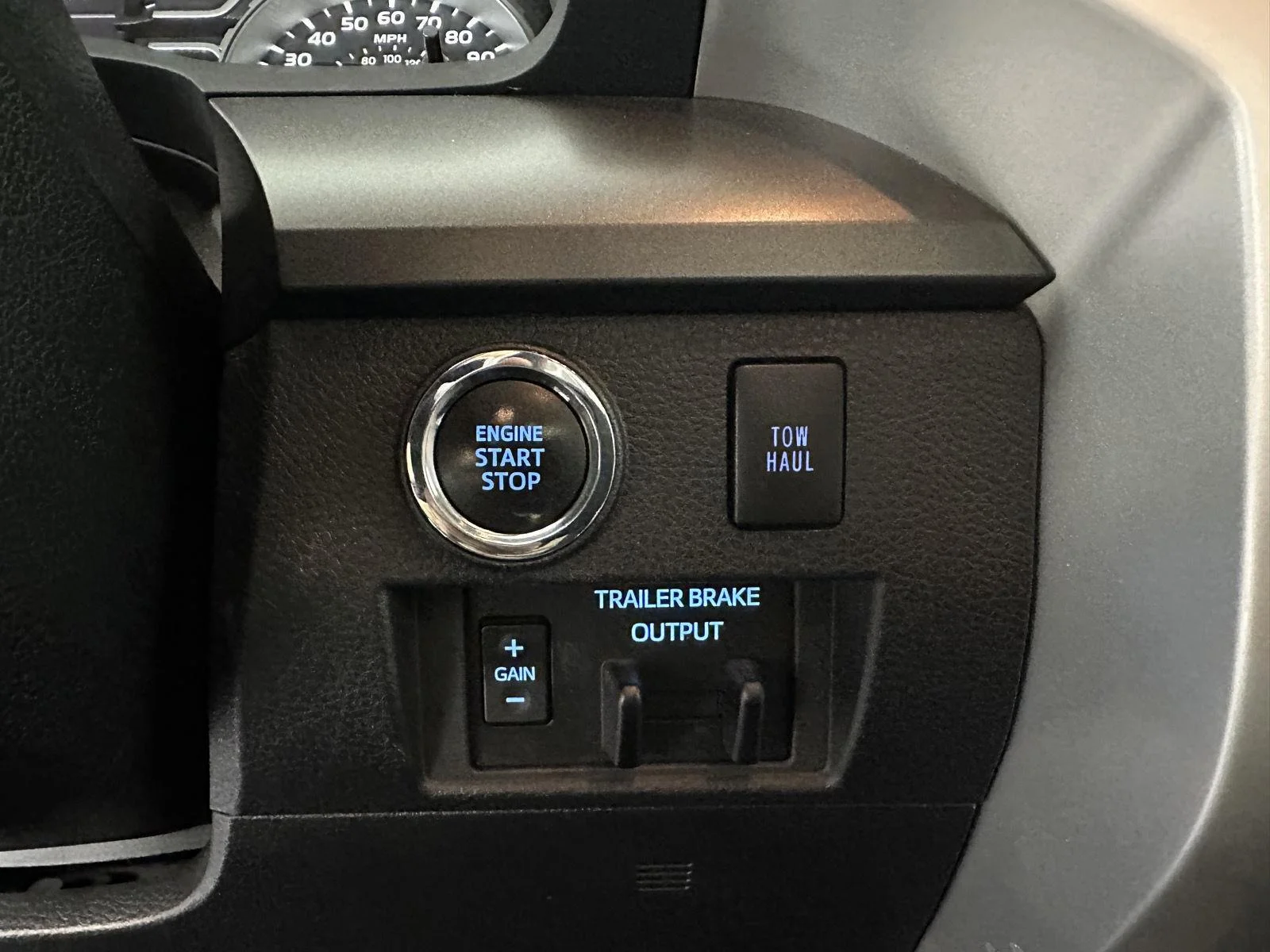 Used 2020 Voodoo Blue Toyota SR5 image 23