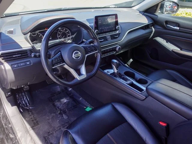 Used 2021 Black Nissan 2.5 SR image 12