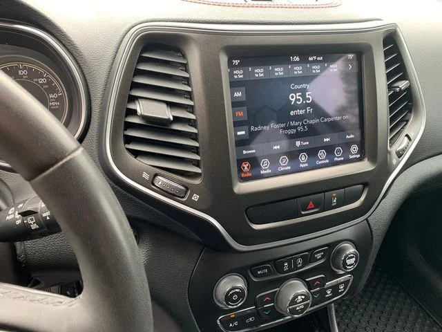 Used 2022 Gray Jeep Trailhawk image 23