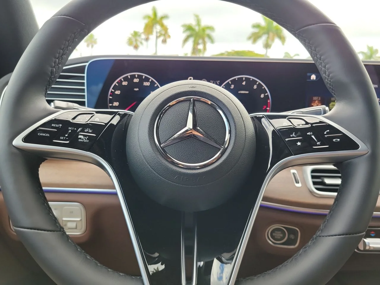 New 2026 Obsidian Black Metallic Mercedes-Benz GLE 350 image 29