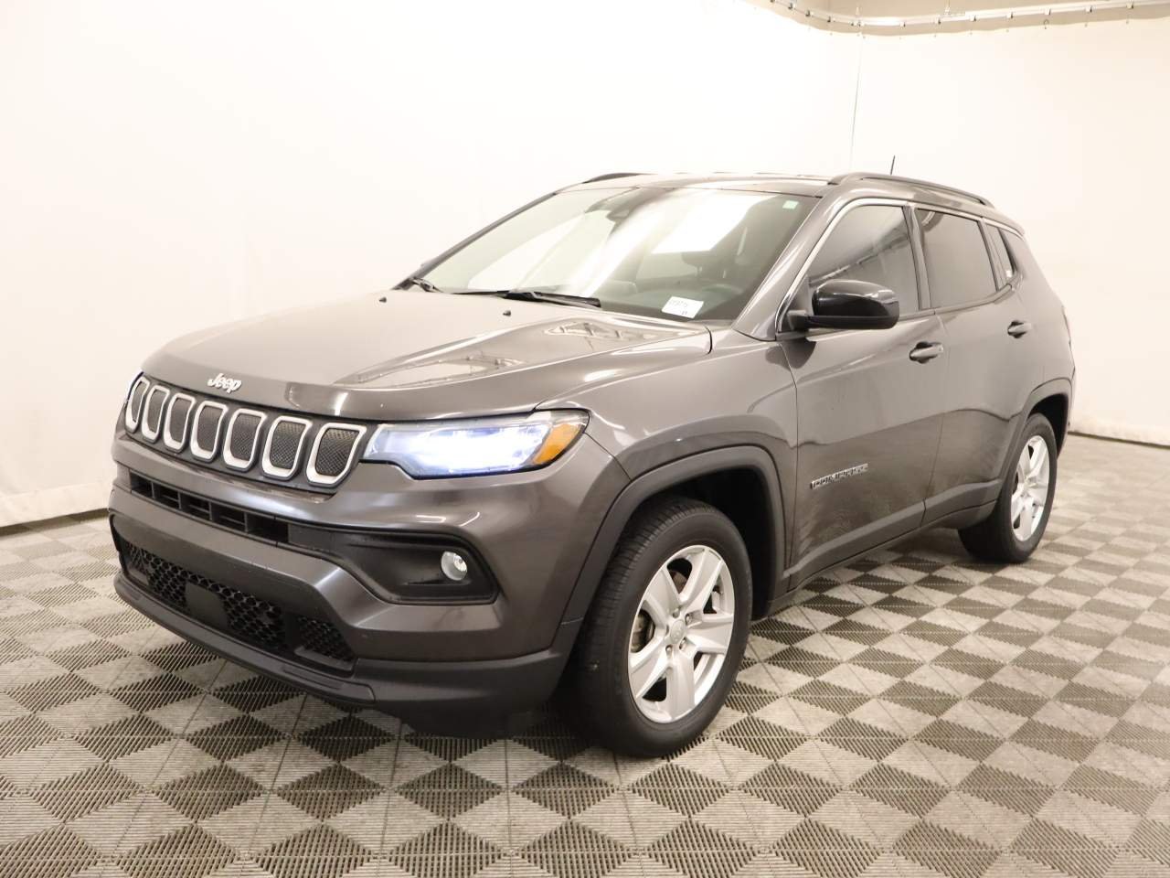 2022 Jeep Compass Latitude's photo