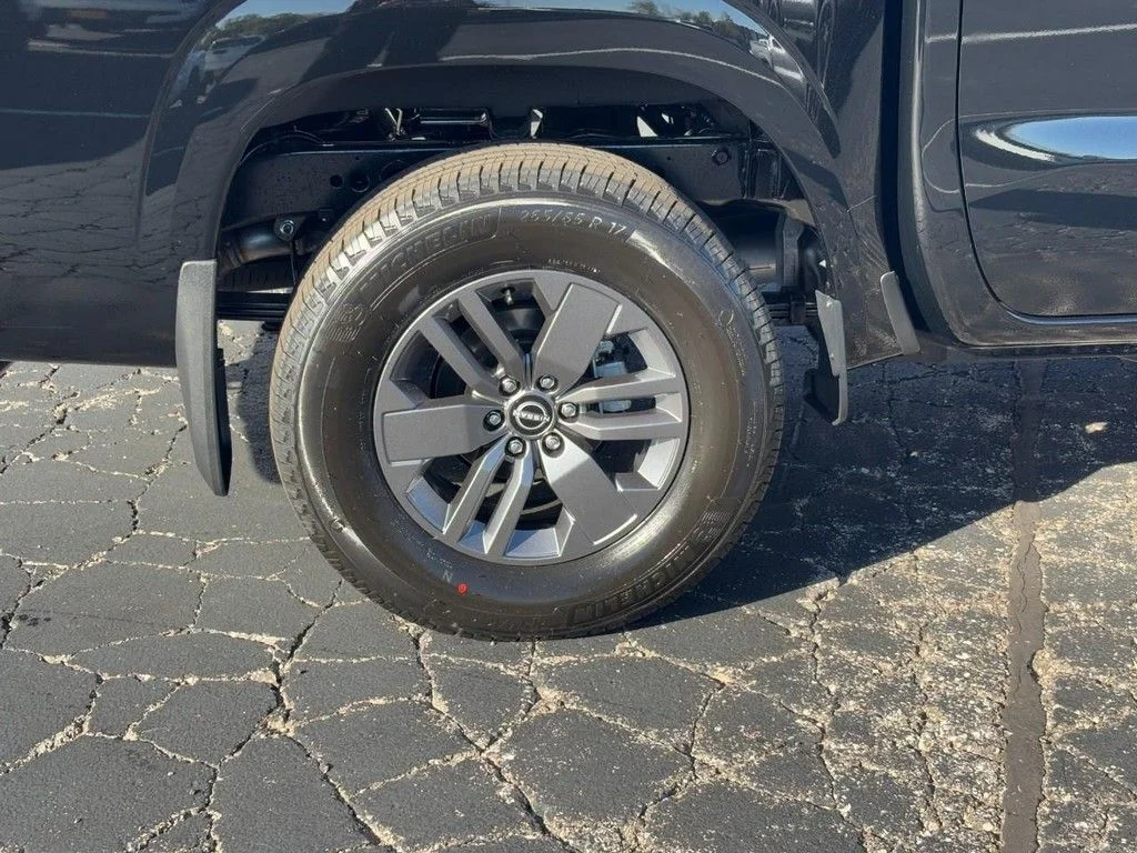 New 2026 Super Black Nissan Crew Cab SV image 4