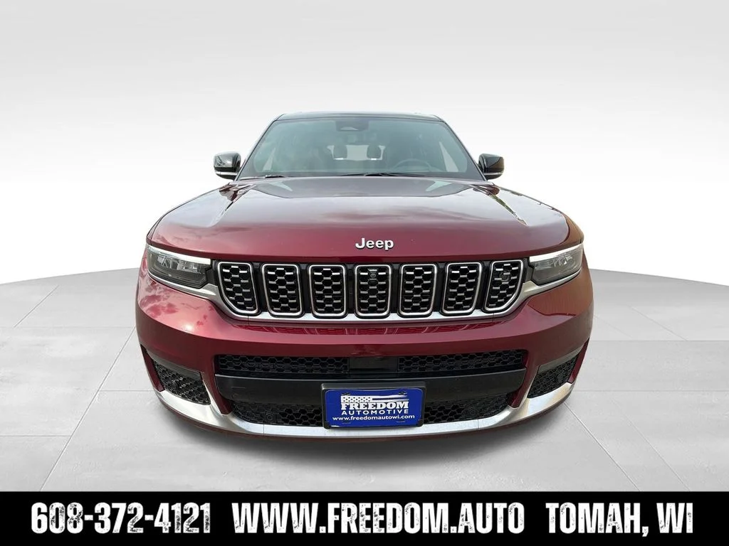Used 2023 Velvet Red Pearlcoat Jeep Summit image 8