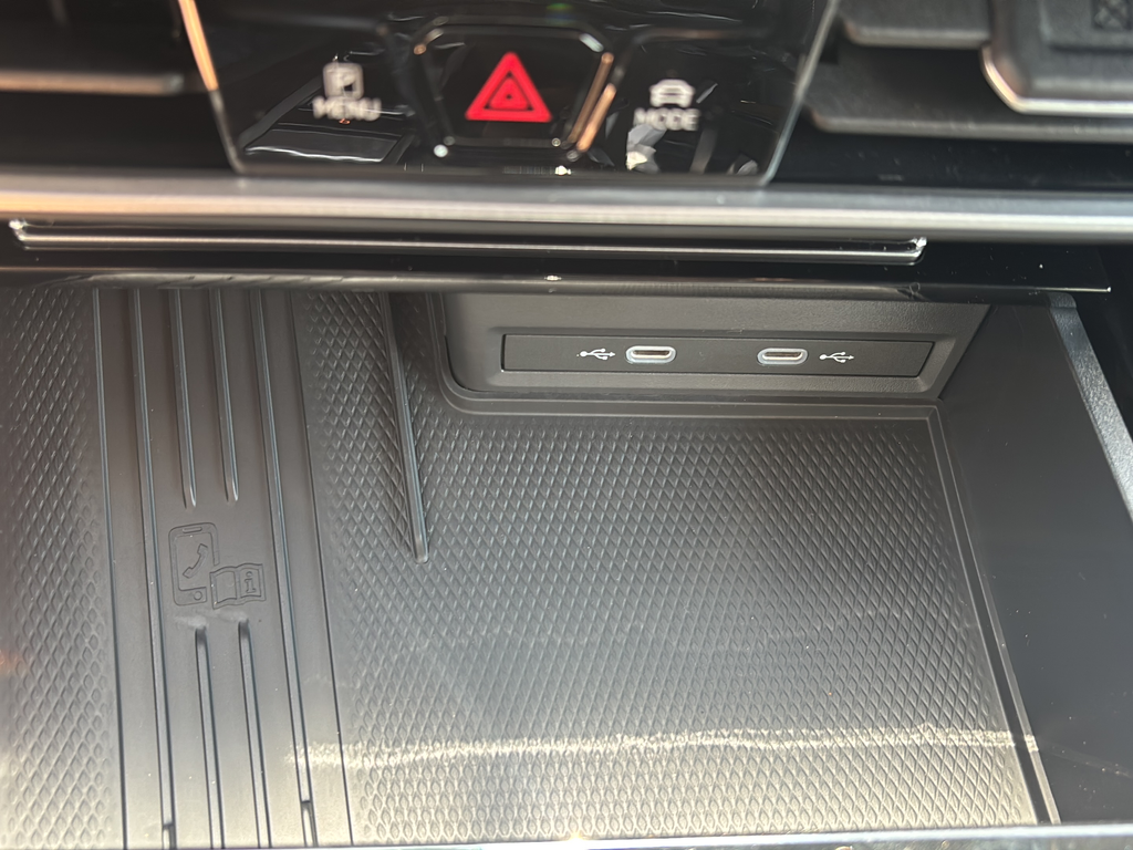 New 2026 Black Volkswagen 2.0T SE w/Technology image 26