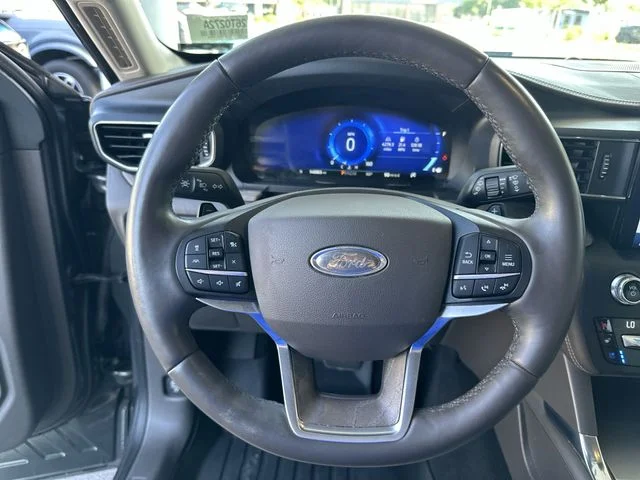 Used 2020 Gray Ford Platinum image 15