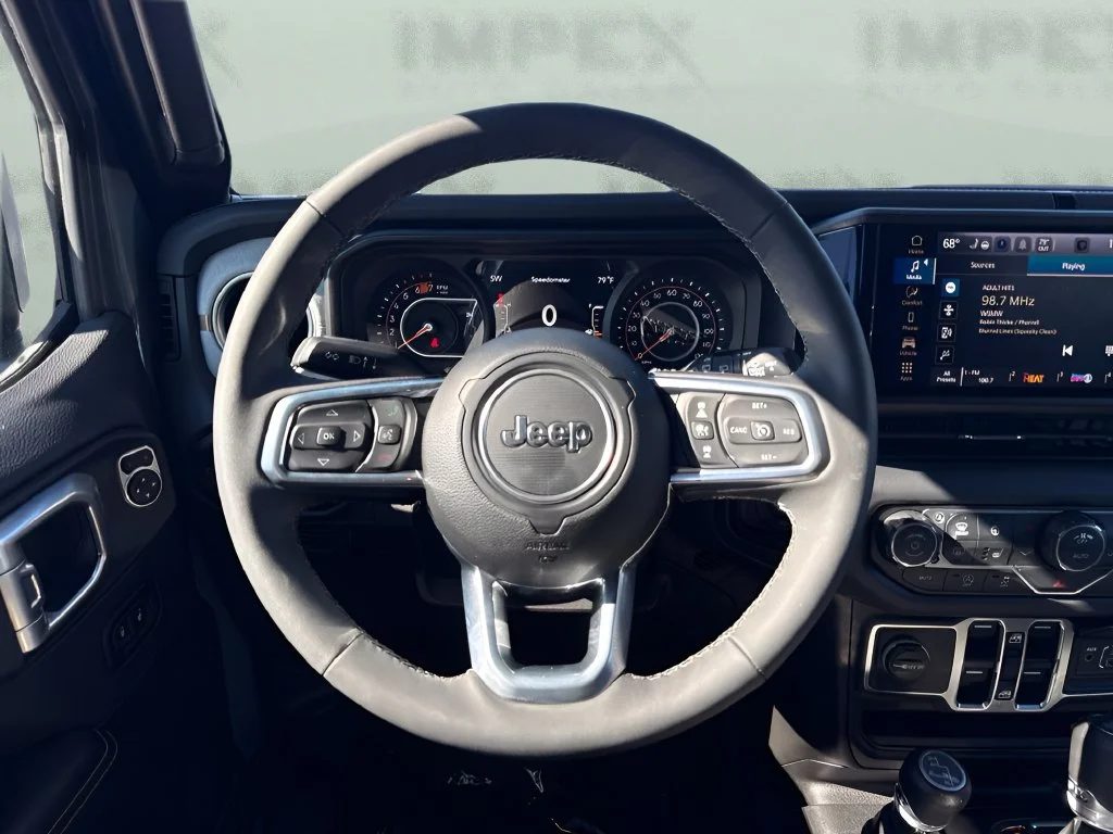 Used 2026 Gray Jeep Sahara image 13