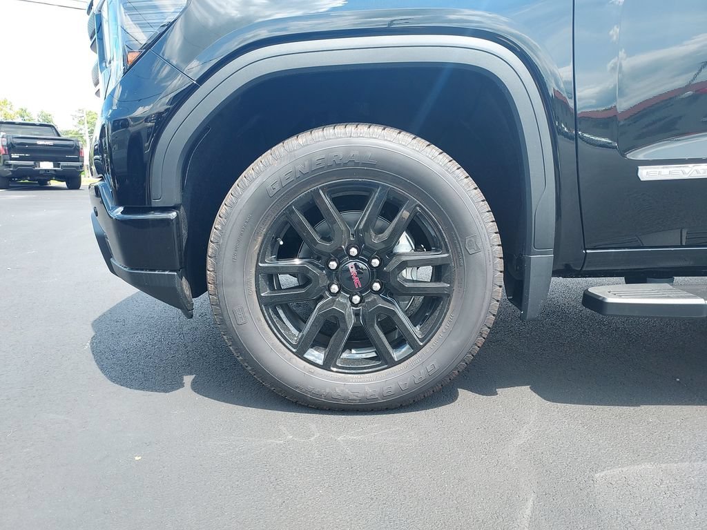 New 2026 Onyx Black GMC Elevation image 10