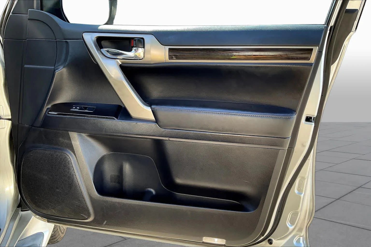 Used 2016 Silver Lining Metallic Lexus  image 23