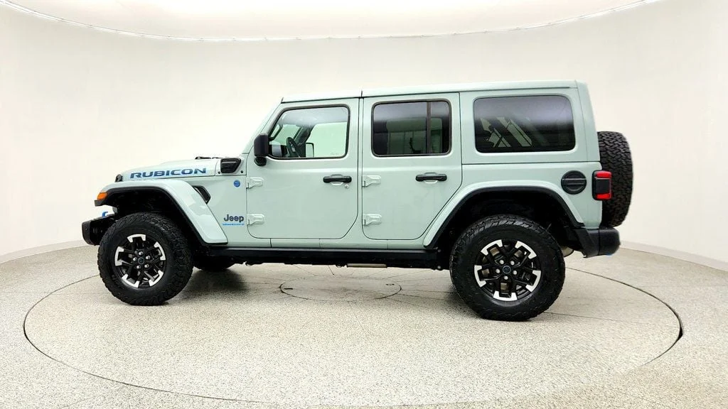 Used 2024 Earl Clearcoat Jeep Rubicon X 4xe w/ Nappa Leather, Steel Bumpers & Off-Road Camera image 8