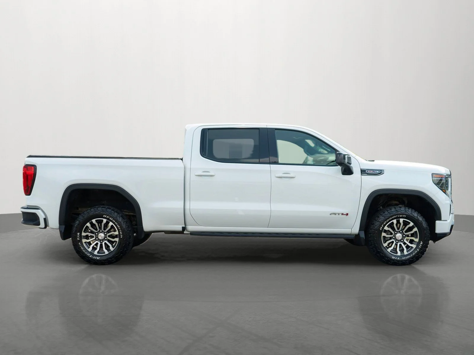 Used 2023 Summit White GMC AT4 image 8