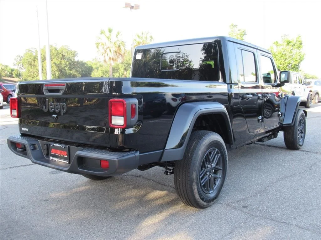 New 2026 Black Clear-Coat Exterior Paint Jeep Sport S image 7