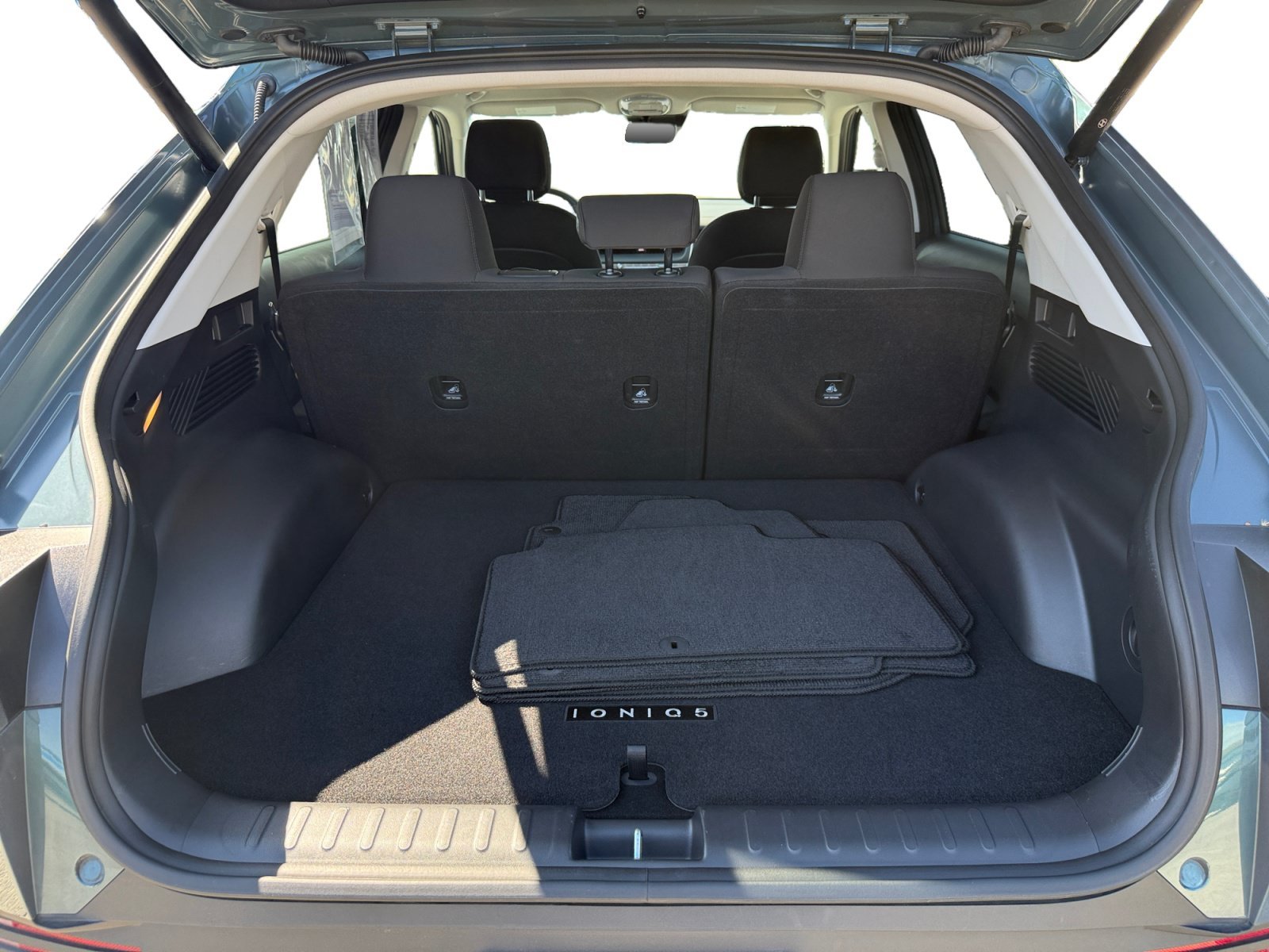 Certified Used 2024 Digital Teal Hyundai SEL image 17