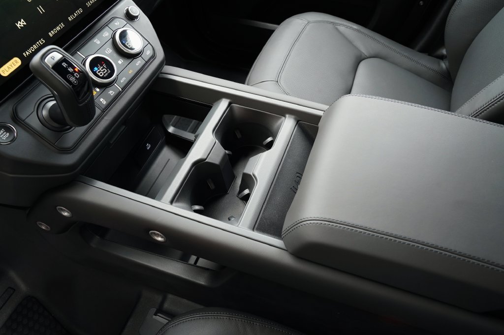 New 2026 Carpathian Grey Land Rover S image 28