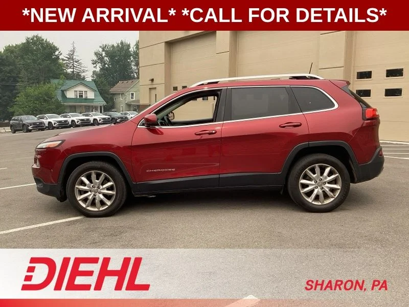 Used 2017 Red Jeep Limited image 4