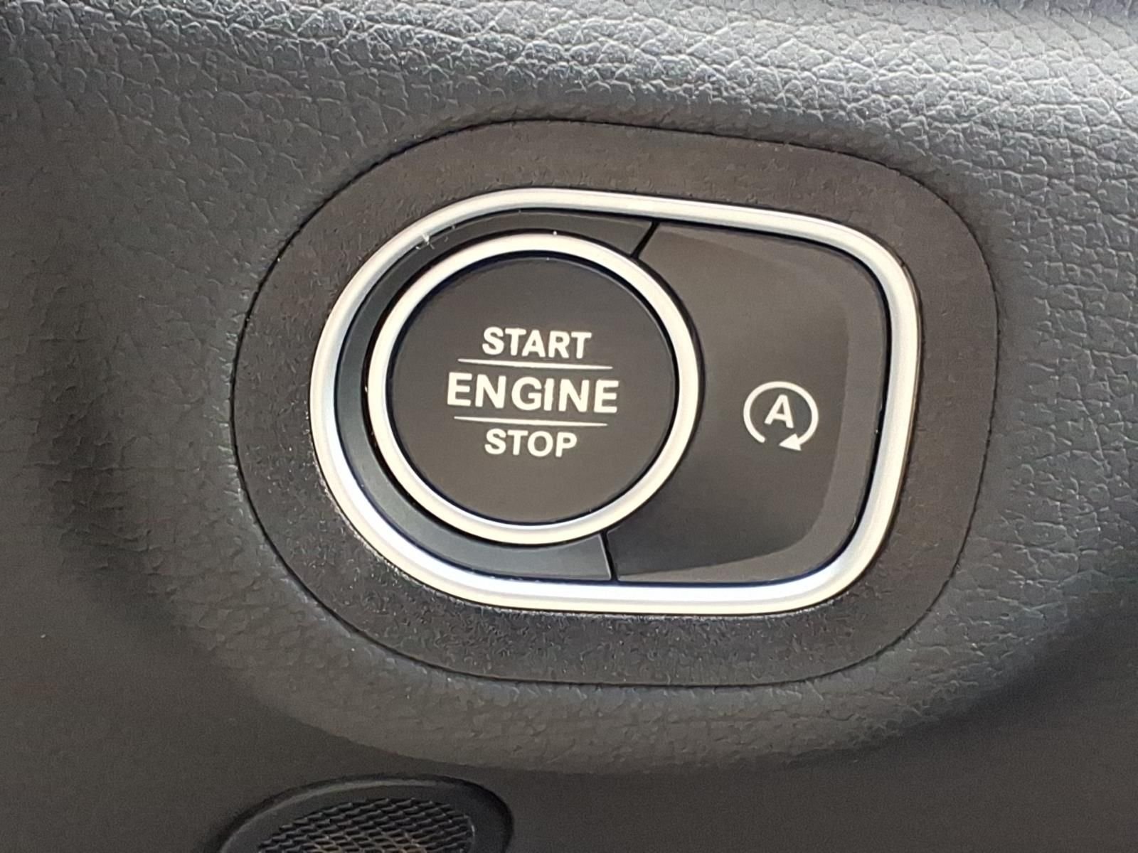 Certified Used 2025  Mercedes-Benz GLS 450 image 26