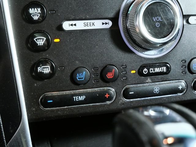 Used 2016 Red Ford Limited image 22
