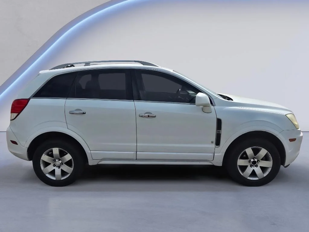 Used 2008 Polar White Saturn XR image 7