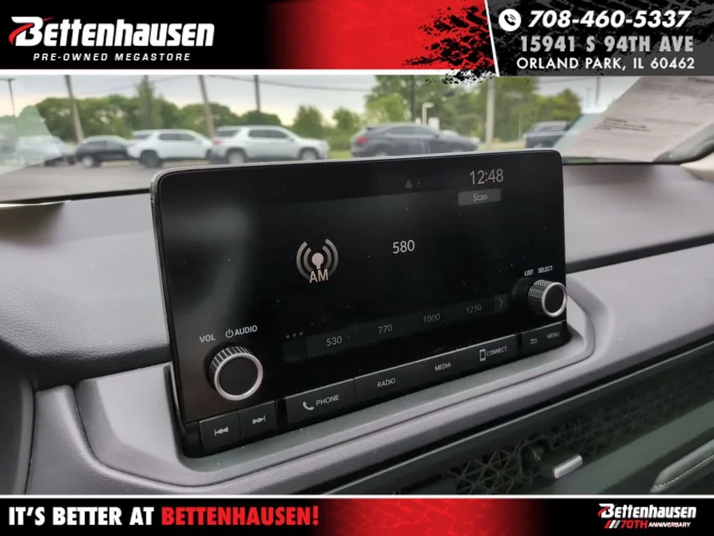 Used 2025 Gray Honda SE image 24